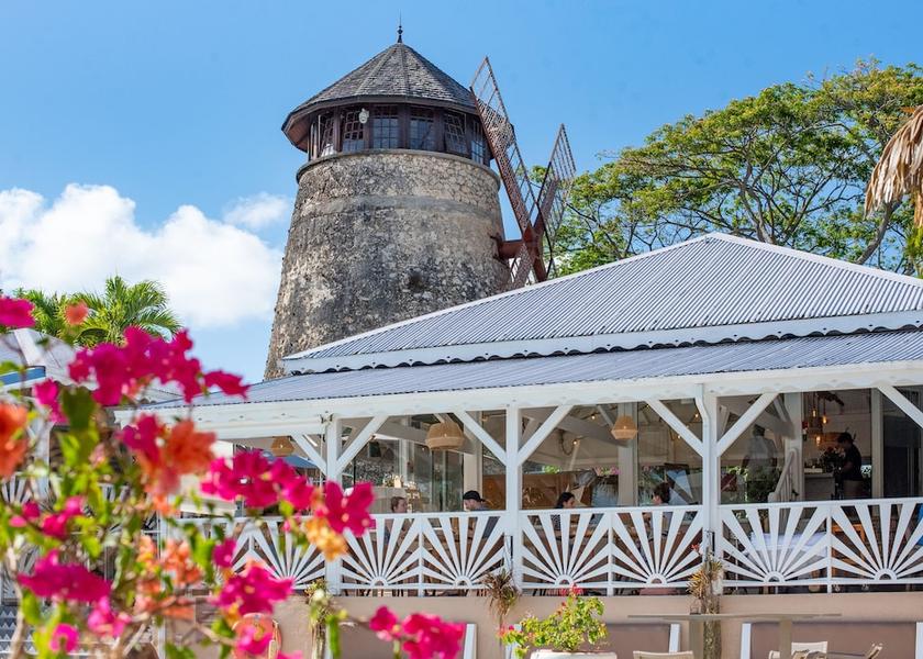  Ste. Anne Restaurant