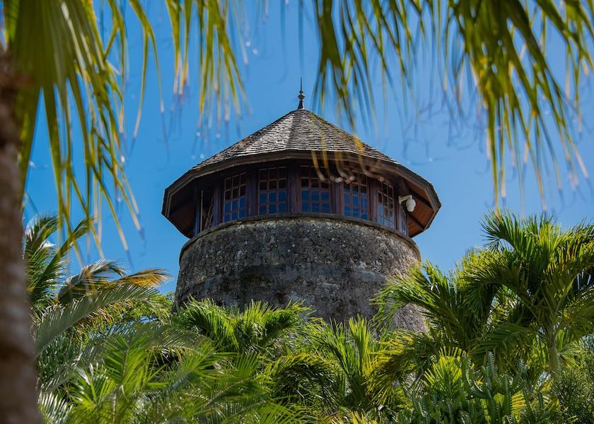  Ste. Anne Exterior Detail