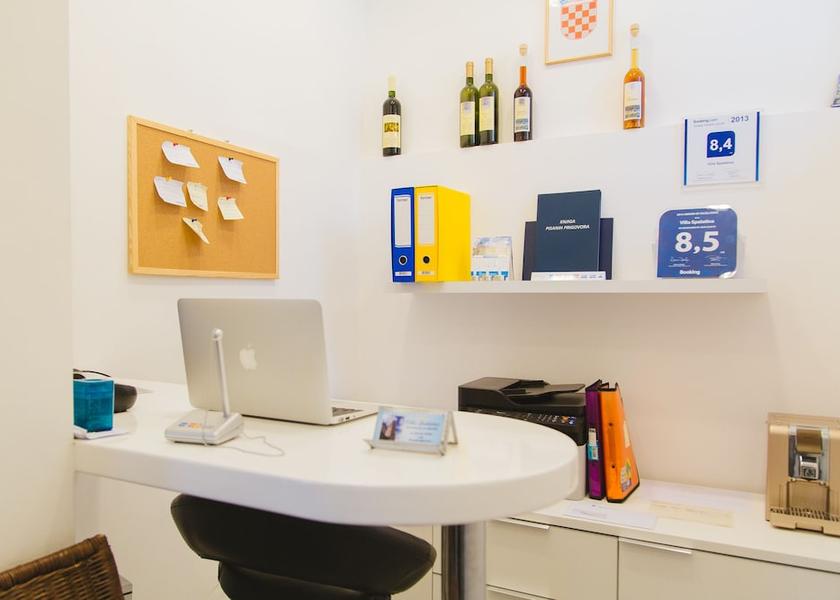 Split-Dalmatia Split Concierge desk