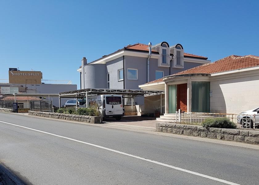Split-Dalmatia Podstrana Front of property