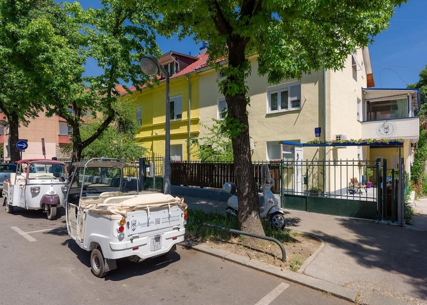 Children's Play Area