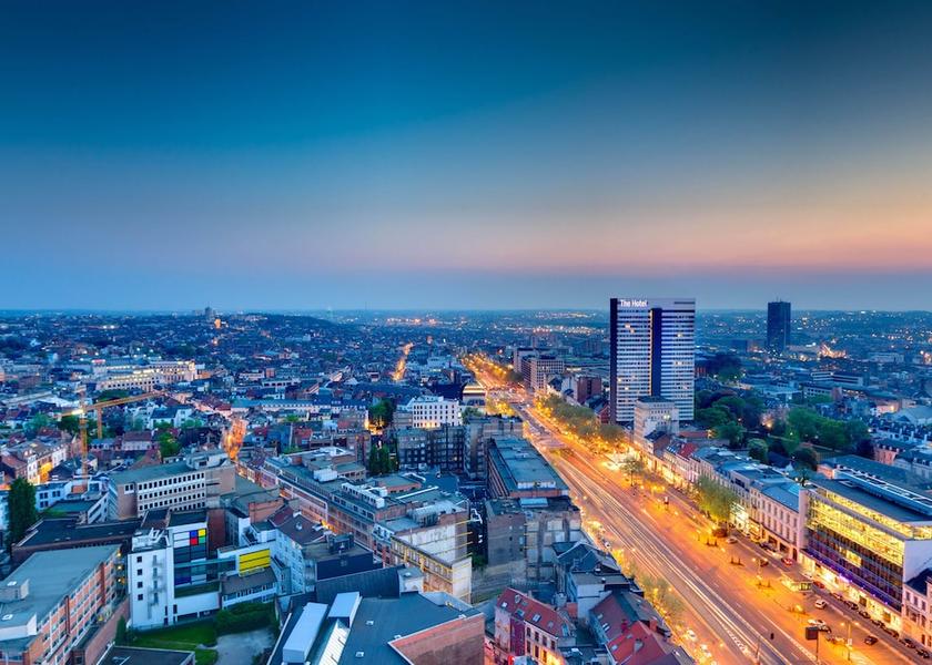 Brussels-Capital Region Brussels Front of property - evening/night