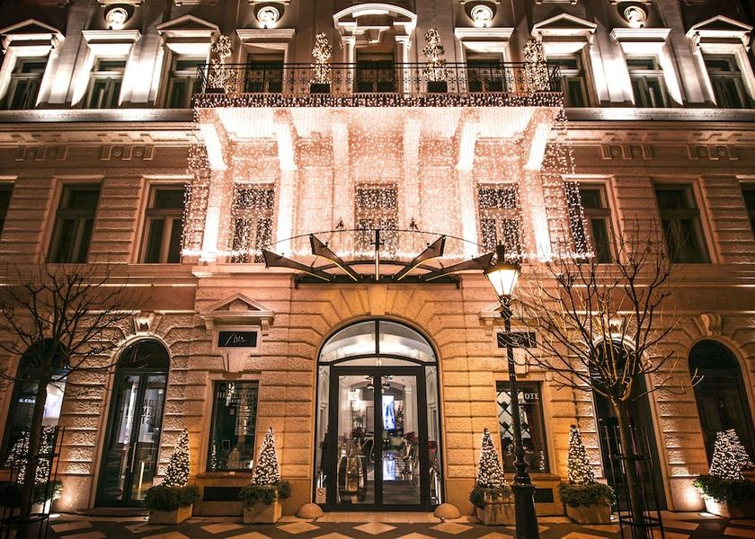  Budapest Facade