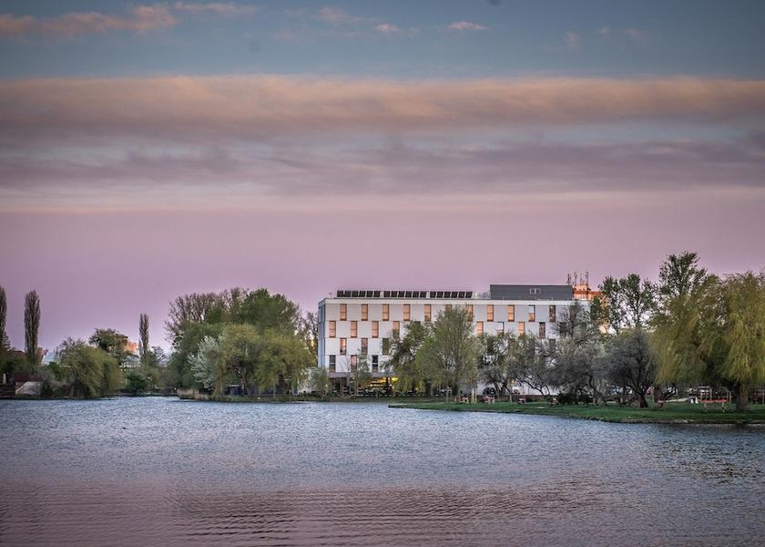  Szekesfehervar Exterior Detail