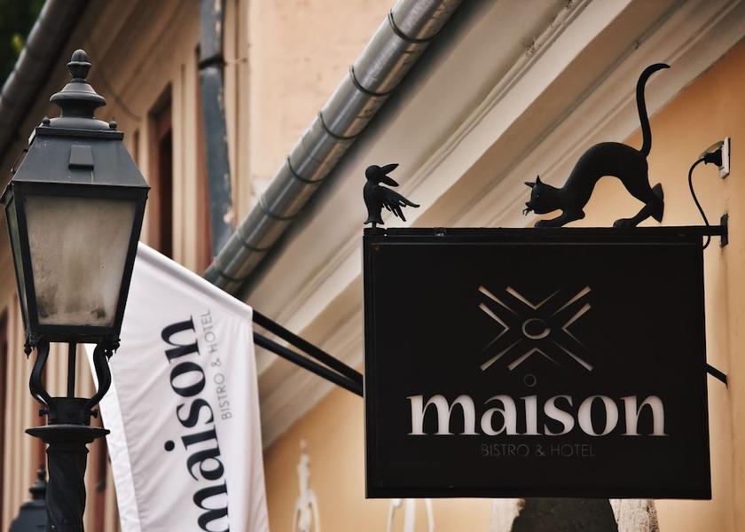  Budapest Exterior Detail