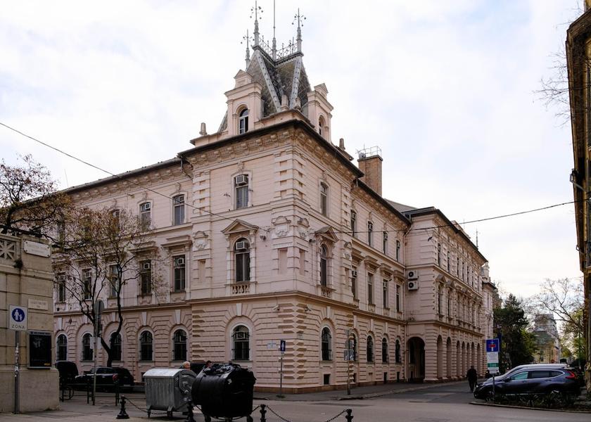  Szeged Facade