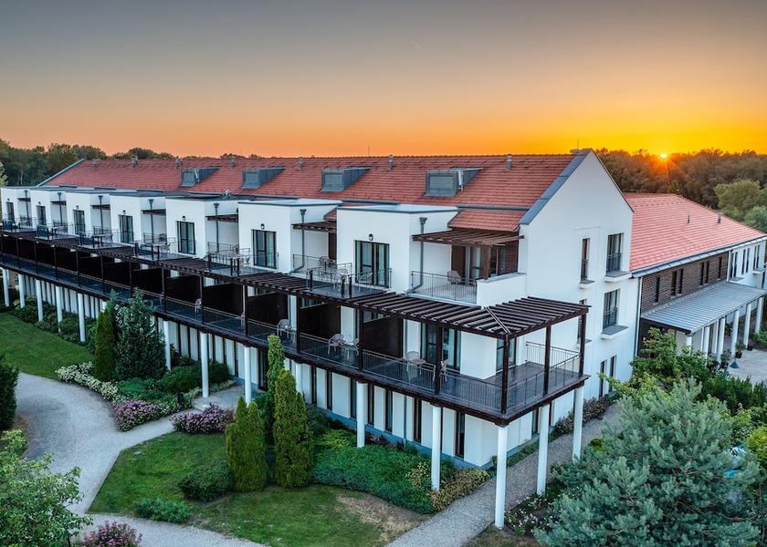  Tiszafured Exterior Detail