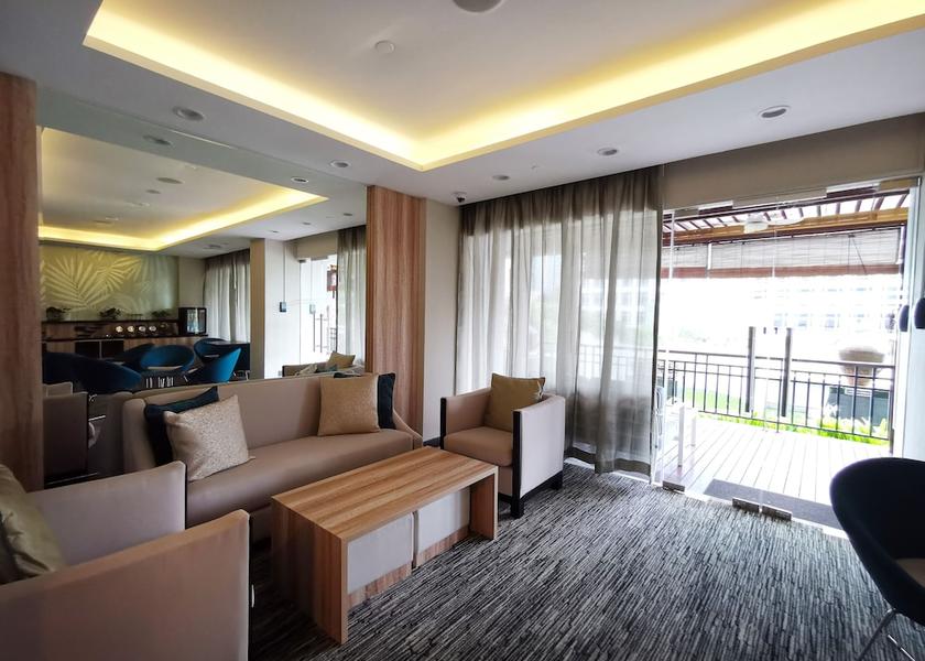 Executive Lounge