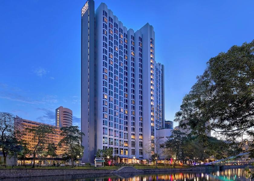  Singapore Exterior Detail