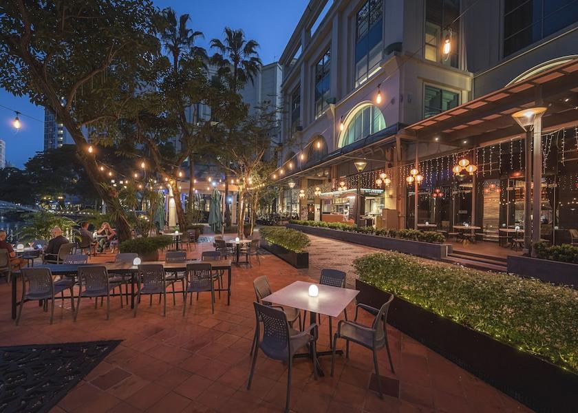  Singapore Terrace/patio