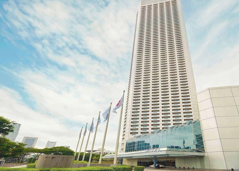  Singapore Exterior Detail