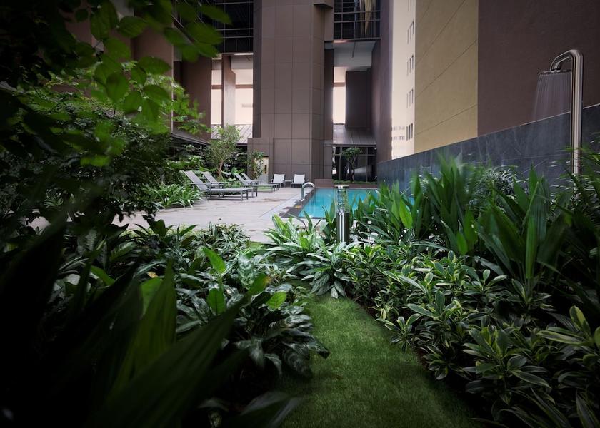  Singapore Property grounds