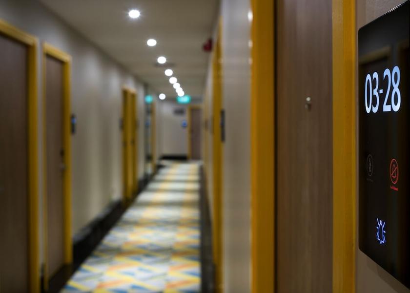  Singapore Interior