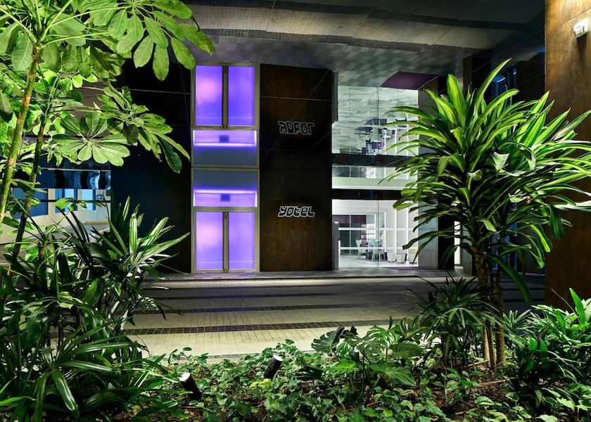  Singapore Property entrance