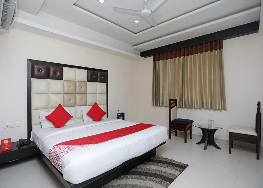 Uttar Pradesh Meerut Deluxe Room