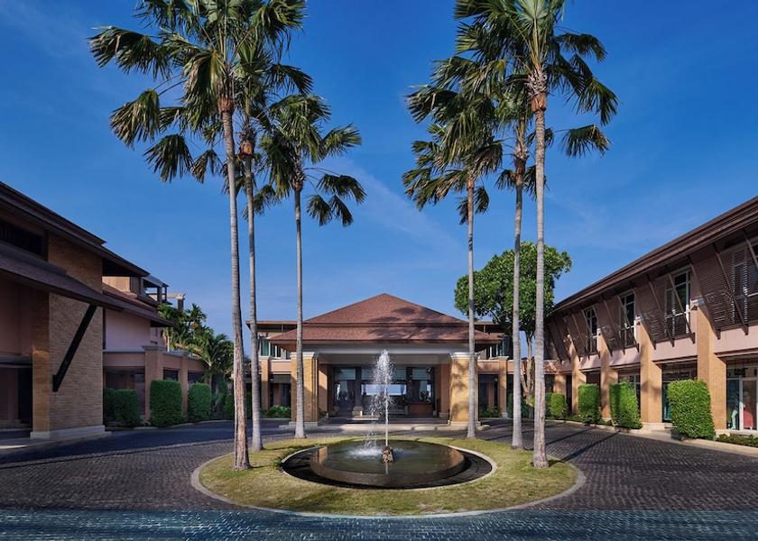 Phuket Province Wichit Property entrance