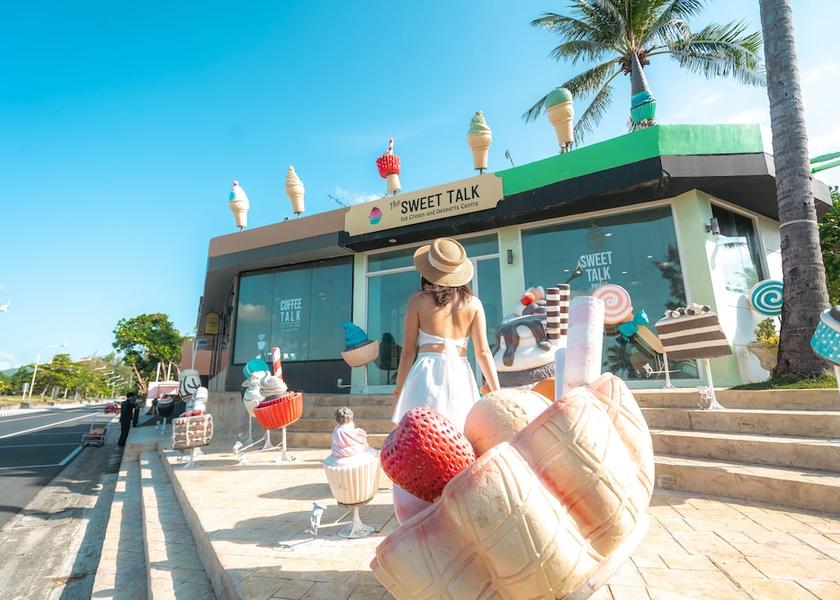 Phuket Province Karon Coffee shop