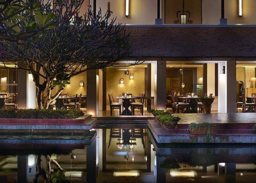 Sukhothai Sawankhalok Breakfast Area