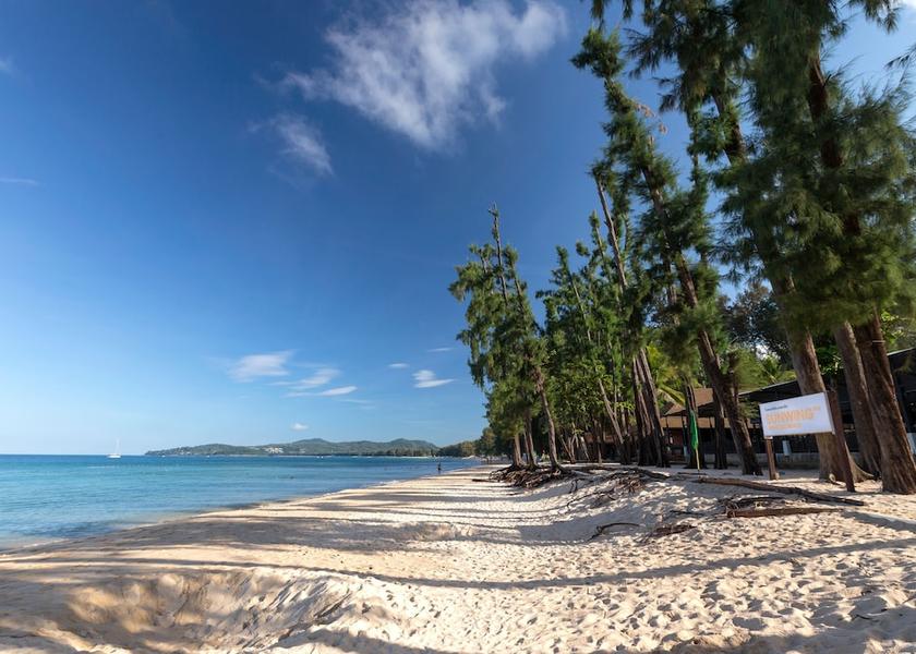 Phuket Province Choeng Thale Beach