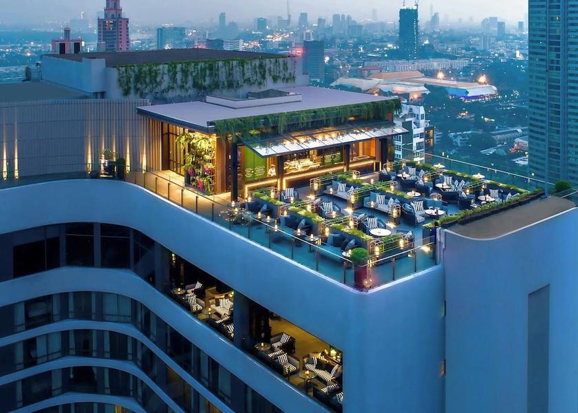 Bangkok Bangkok Bar (on property)