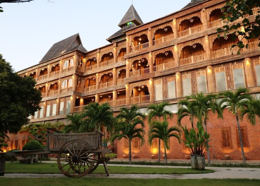 Trat Province Ko Chang Facade