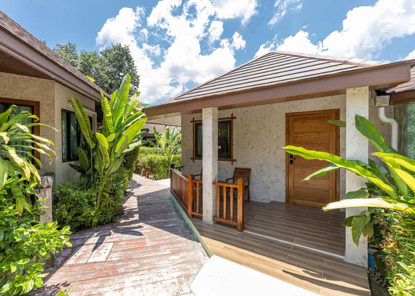 Phuket Province Sa Khu Villa