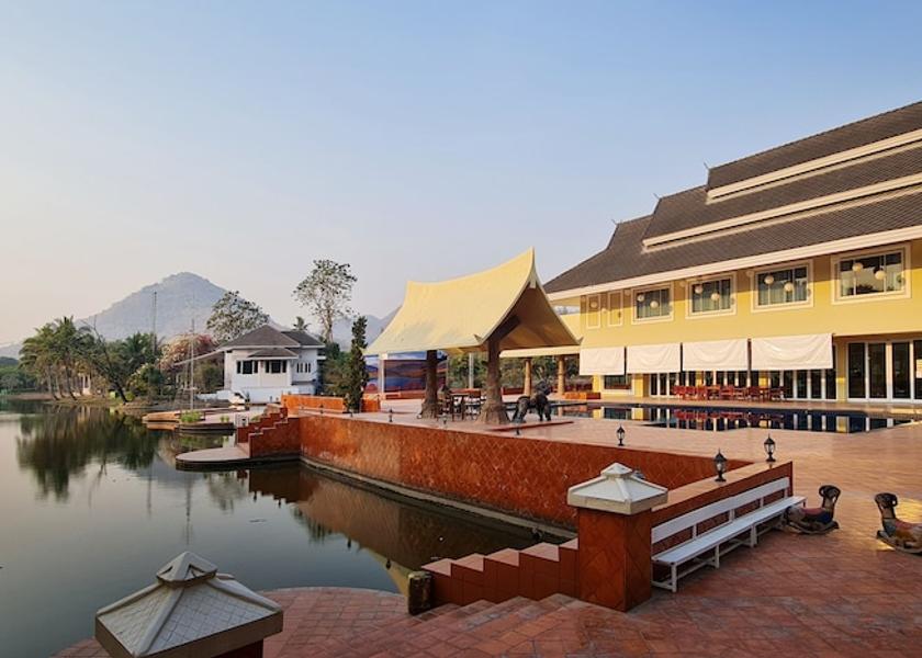 Ratchaburi Province Suan Phueng Exterior