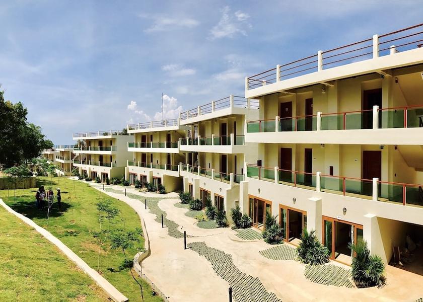 Chonburi Province Koh Lan Exterior