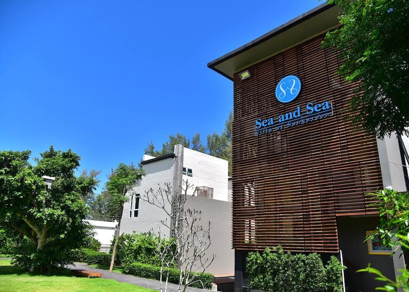 Prachuap Khiri Khan Thap Sakae Exterior Detail