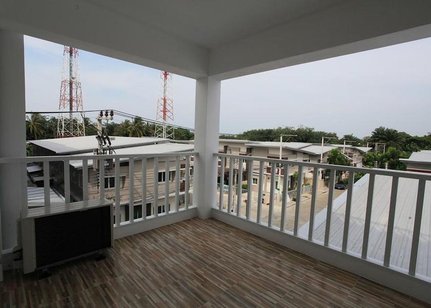 Phuket Province Si Sunthon Terrace