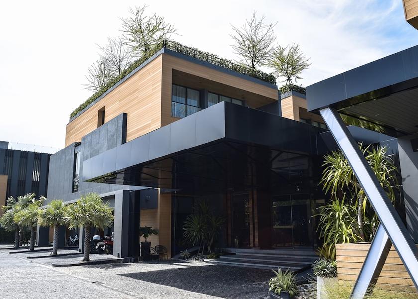 Phuket Province Kamala Property entrance