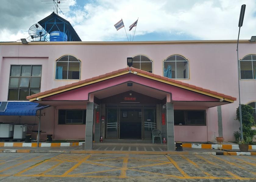 Nakhon Ratchasima Sung Noen Facade