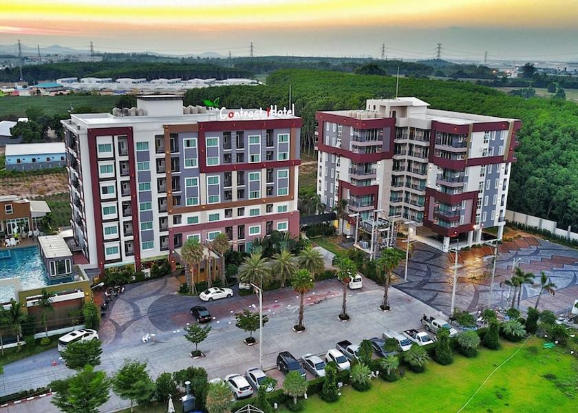 Chonburi pluak daeng Property Grounds