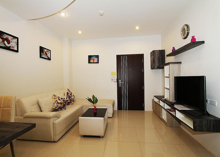  Pluak Daeng Living area