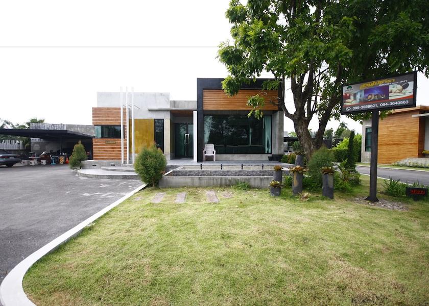 Chachoengsao Chachoengsao Exterior Detail