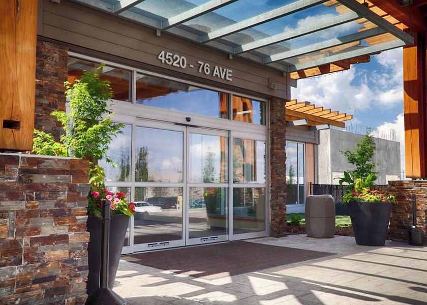 Alberta Edmonton Exterior