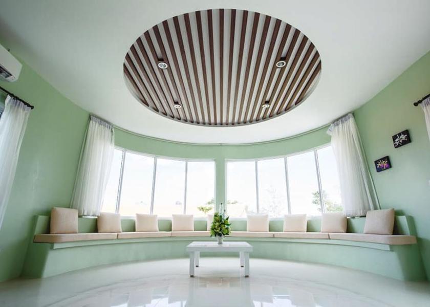 Ratchaburi Province Suan Phueng Lobby
