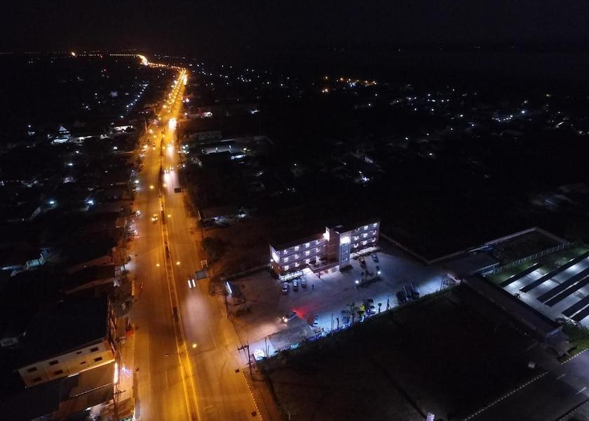 Nakhon Phanom That Phanom Exterior Detail