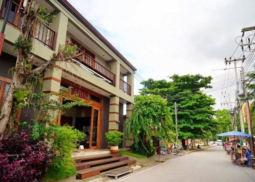 Loei Chiang Khan Facade