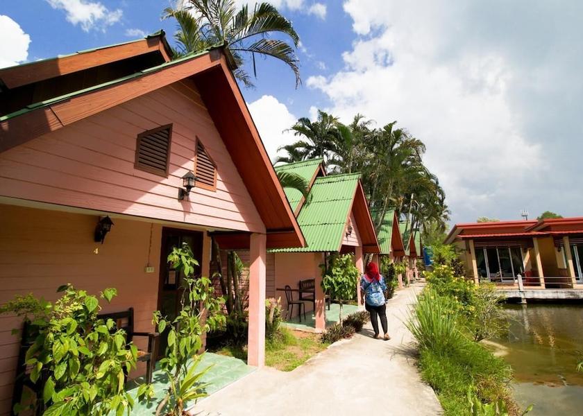 Satun Province La-ngu Exterior