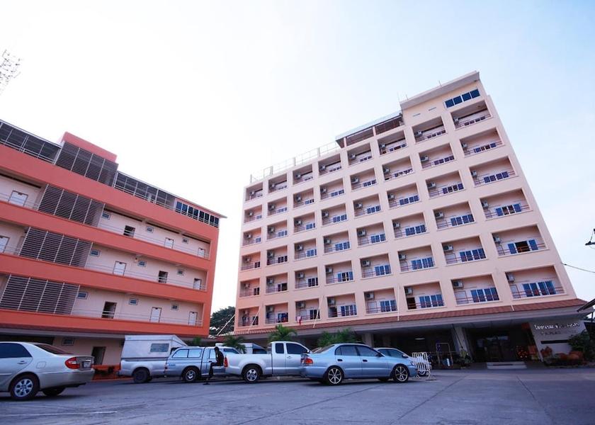 Nakhon Sawan Nakhon Sawan Exterior Detail