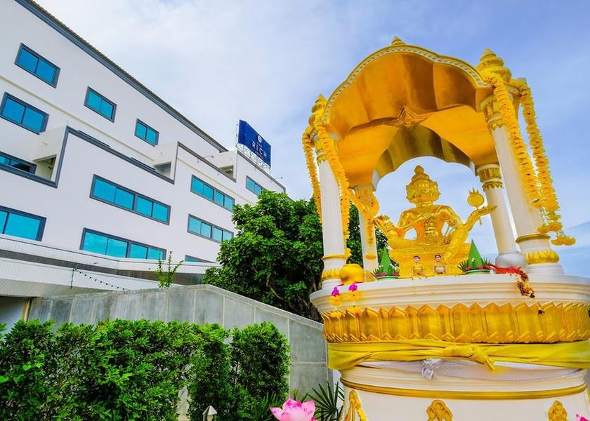 Nakhon Ratchasima Nakhon Ratchasima Exterior Detail