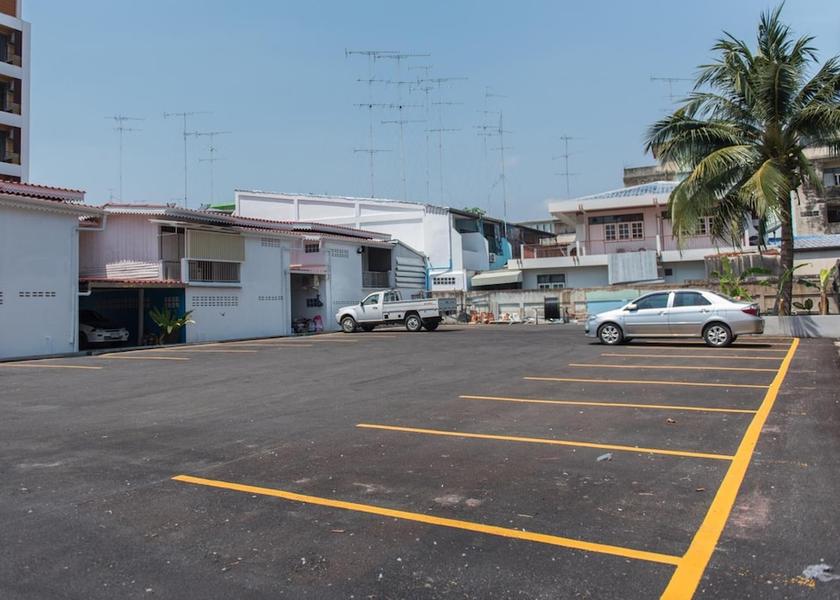 Ratchaburi Province Ratchaburi Parking