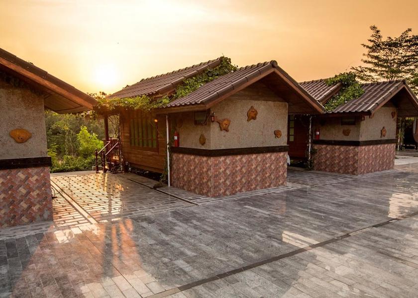 Chonburi pluak daeng Exterior Detail