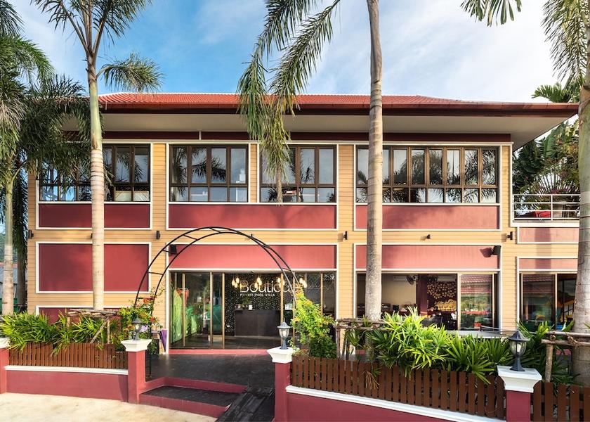 Phuket Province Pa Klok Property entrance