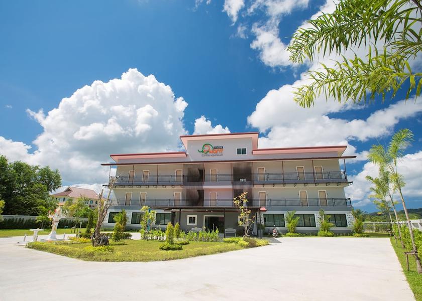 Phuket Thep Kasattri Facade