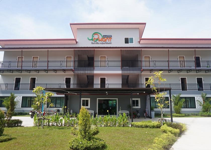 Phuket Thep Kasattri Facade