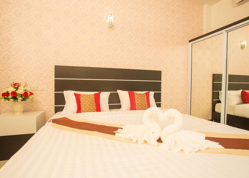 Surat Thani Tha Chang Room