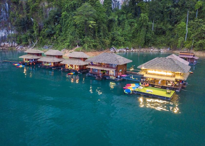 Surat Thani Ban Ta Khun Facade