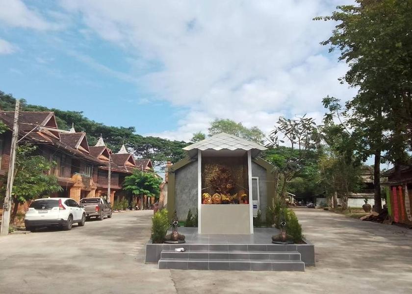 Chiang Mai Province Hang Dong Facade